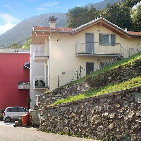 דירות ג'רה לאריו Casa Andrea מראה חיצוני תמונה