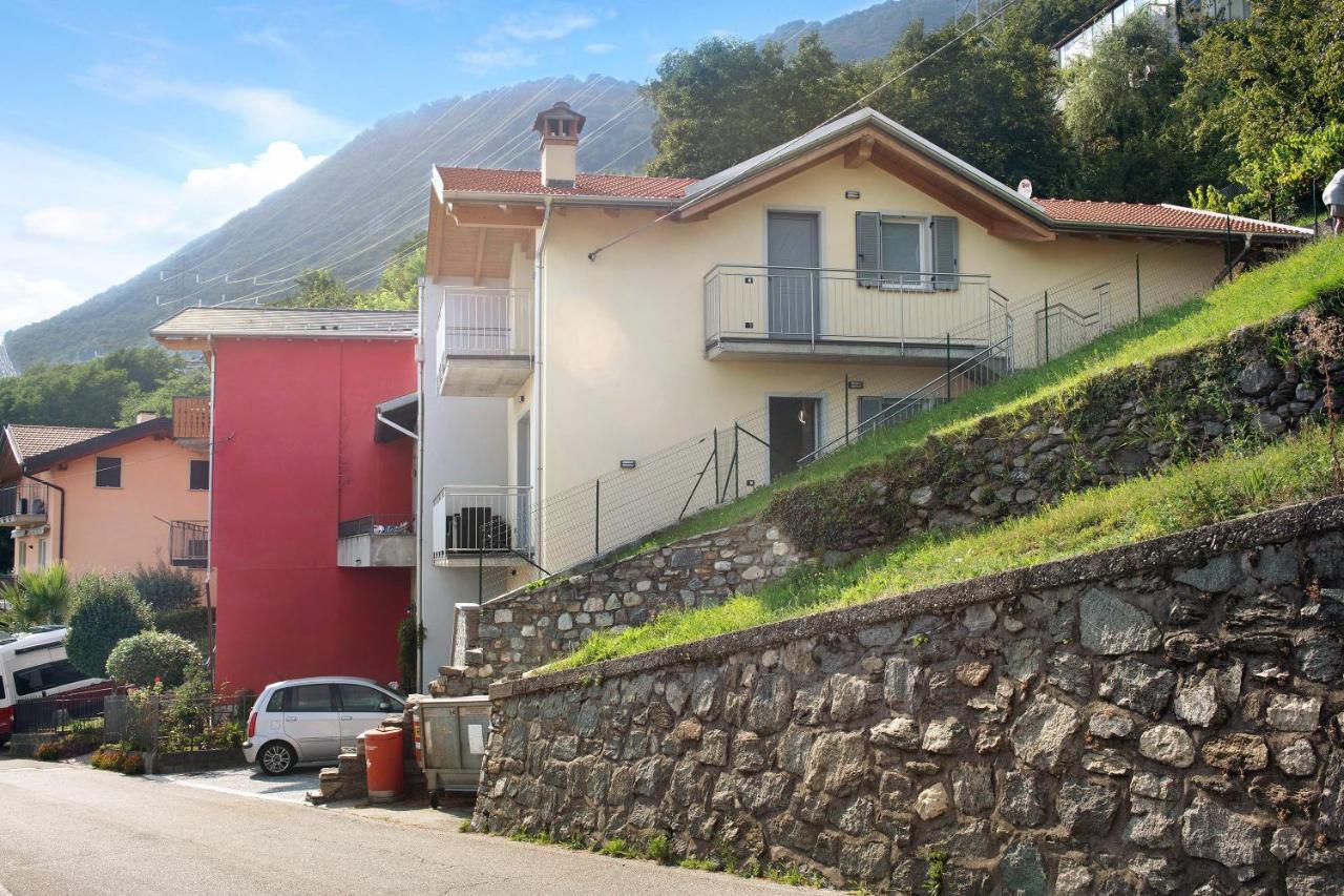 דירות ג'רה לאריו Casa Andrea מראה חיצוני תמונה